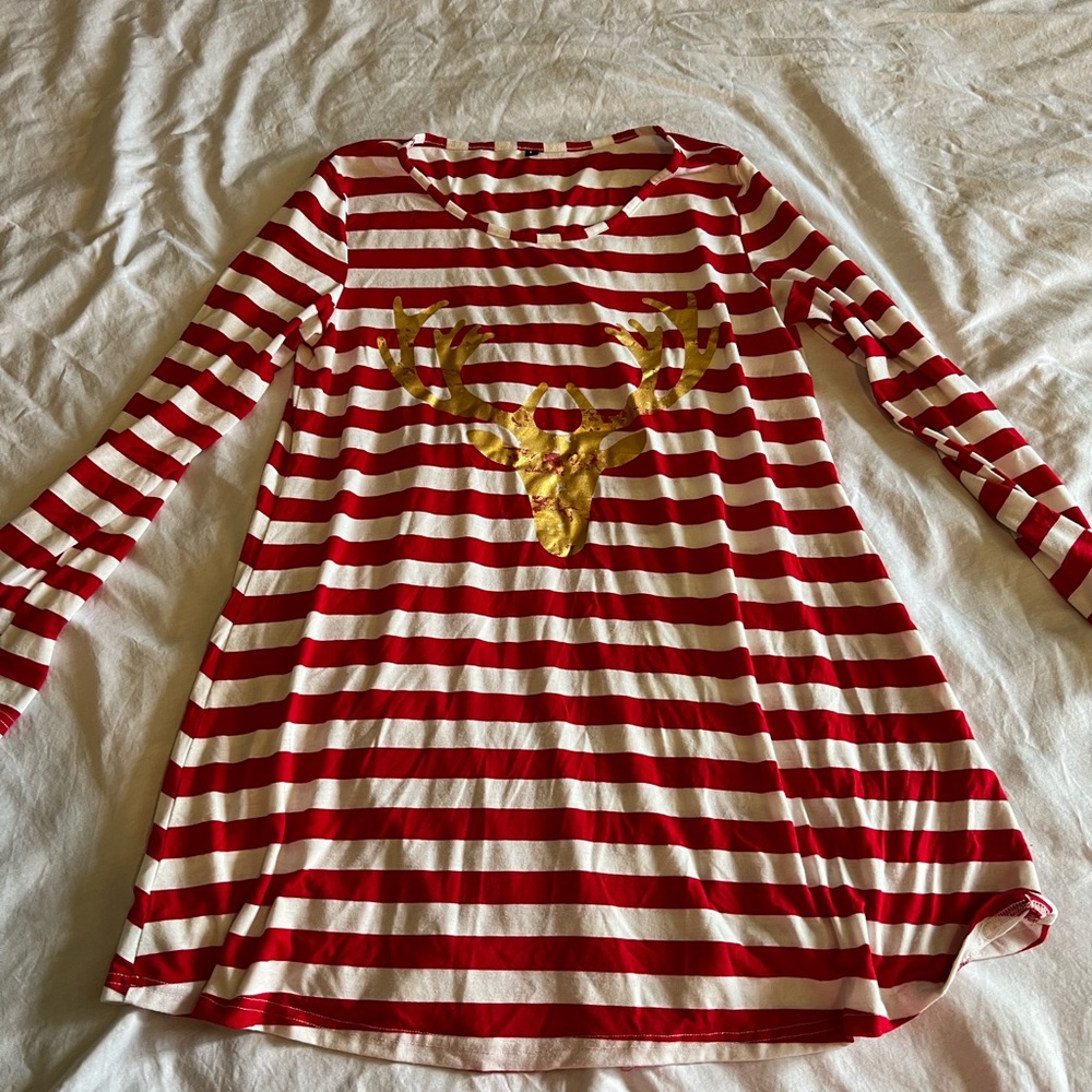 Long Flowy Holiday Top Long Sleeve Gold Reindeer Large